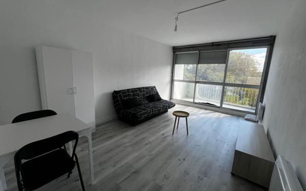 Appartement à louer    1 pièce •  Nîmes