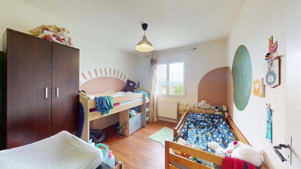 Maison lumineuse avec jardin, proche de Carcassonne