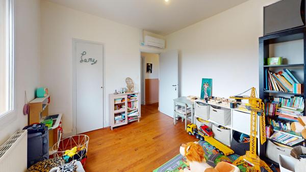 Maison lumineuse avec jardin, proche de Carcassonne