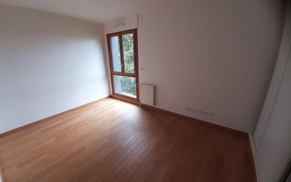 Appartement à louer    4 pièces • 107 m2 Caen