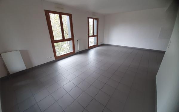 Appartement à louer    4 pièces • 107 m2 Caen