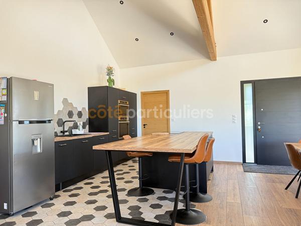 Vente
                Maison110 m² - 5 Pièces -
                    BAZOUGERS (53170)