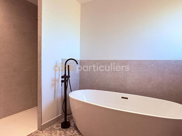 Vente
                Maison110 m² - 5 Pièces -
                    BAZOUGERS (53170)