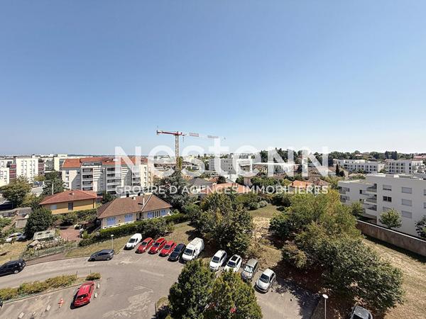Appartement T4 Lumineux - 3 Chambres avec Balcon Cellier et Parking - 6è étage - Secteur Route de Genas - 69500 BRON