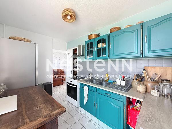 Appartement T4 Lumineux - 3 Chambres avec Balcon Cellier et Parking - 6è étage - Secteur Route de Genas - 69500 BRON