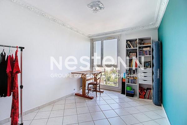 Appartement T4 Lumineux - 3 Chambres avec Balcon Cellier et Parking - 6è étage - Secteur Route de Genas - 69500 BRON