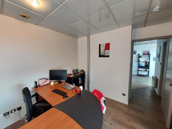 Bureaux La Roche Sur Yon 4 pièce(s) 50.75 m2 , La roche sur yon