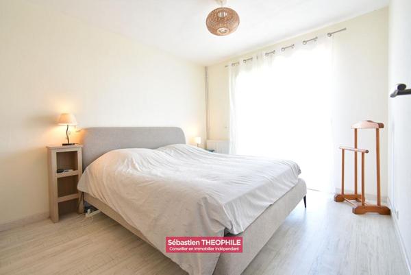 Maison proche Saint-Gilles-Croix-de-Vie 5 pièce(s) 136 m2 -