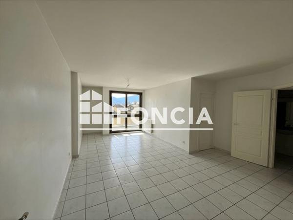 Location Appartement 2 pièces 49.9 m² - 173 AVE DE L'EPINE St Alban Leysse 73230