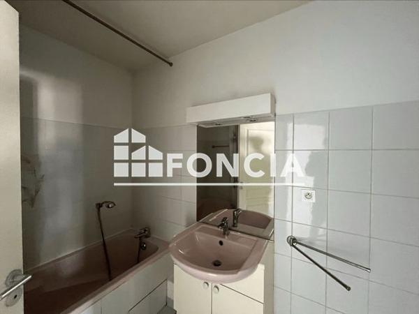 Location Appartement 2 pièces 49.9 m² - 173 AVE DE L'EPINE St Alban Leysse 73230