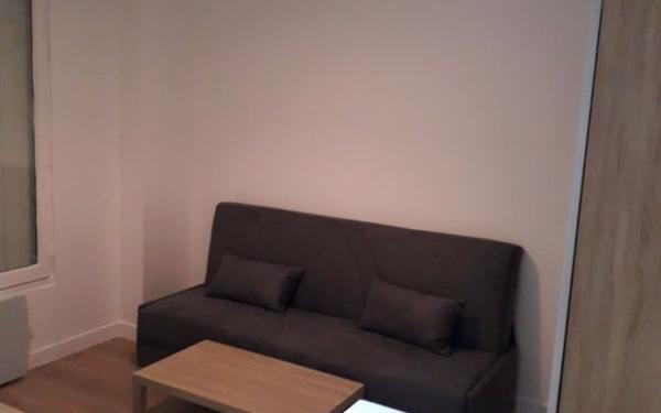 Appartement à vendre    1 pièce • 18 m2 Le Bourget