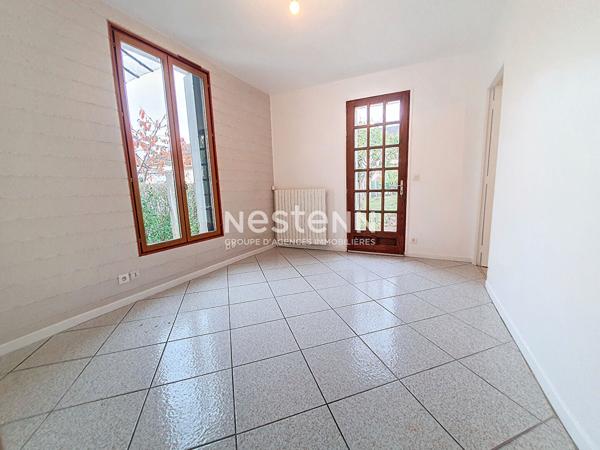 TRAPPES : Maison 2 pièces à louer avec bureau + cave et garage