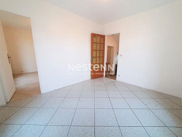 TRAPPES : Maison 2 pièces à louer avec bureau + cave et garage