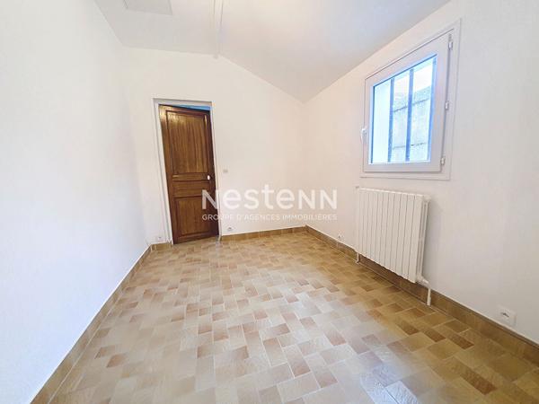 TRAPPES : Maison 2 pièces à louer avec bureau + cave et garage