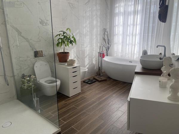 Maison à vendre à Belle-Isle-en-Terre dans les Côtes-d'Armor (22810), ref : 22069-1791