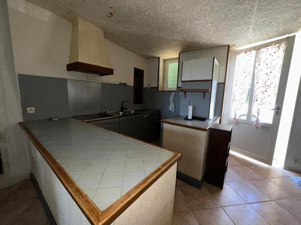 Maison à CHAUVIGNY, 86300 - 6 pièces 123m²