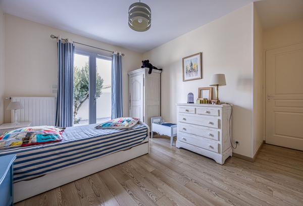 Maison familiale plain pied avec piscine 153M²