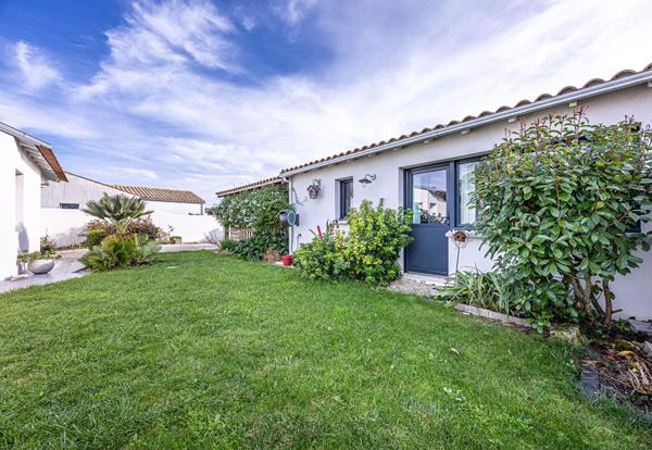 Maison familiale plain pied avec piscine 153M²