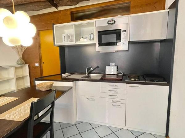 Appartement 2 pièces rénové – Vieille Ville de Menton