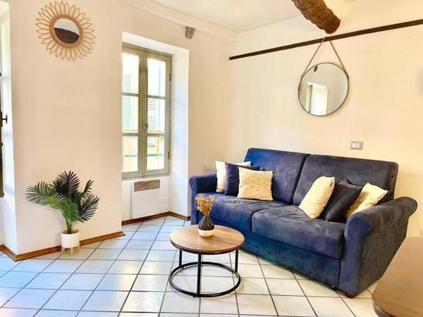 Appartement 2 pièces rénové – Vieille Ville de Menton