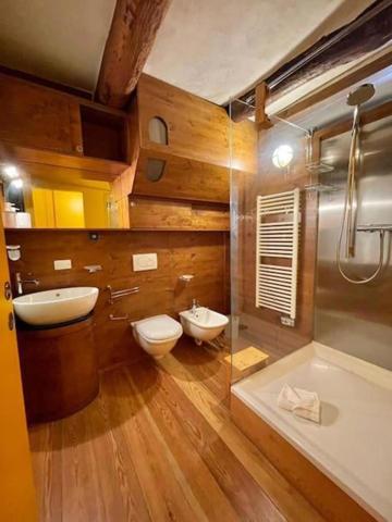 Appartement 2 pièces rénové – Vieille Ville de Menton