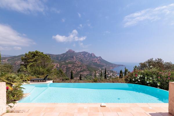 ENSEMBLE IMMOBILIER D'EXCEPTION – 2 VILLAS INDÉPENDANTES