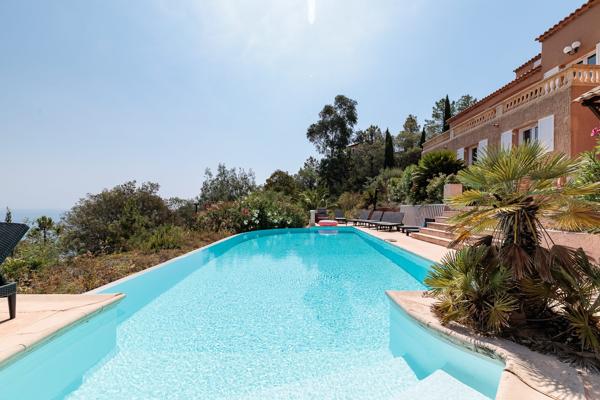 ENSEMBLE IMMOBILIER D'EXCEPTION – 2 VILLAS INDÉPENDANTES