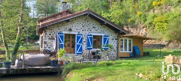 Maison à vendre 6 pièces 157 m² Terres-de-Haute-Charente