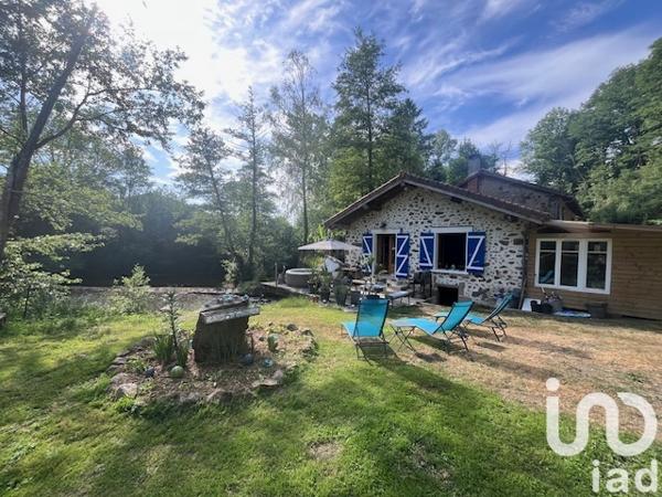 Maison à vendre 6 pièces 157 m² Terres-de-Haute-Charente