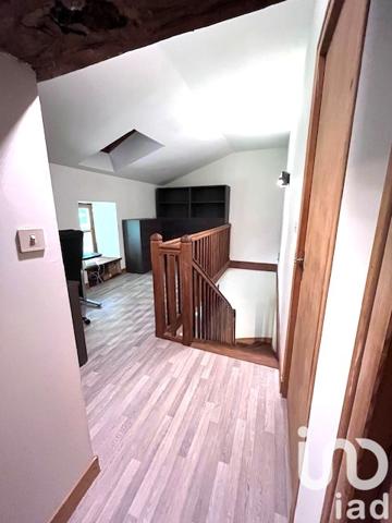 Maison à vendre 6 pièces 157 m² Terres-de-Haute-Charente