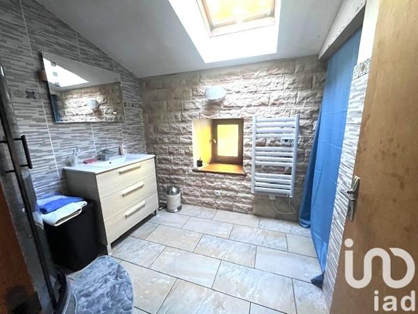 Maison à vendre 6 pièces 157 m² Terres-de-Haute-Charente
