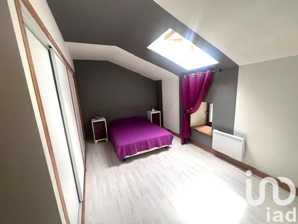 Maison à vendre 6 pièces 157 m² Terres-de-Haute-Charente