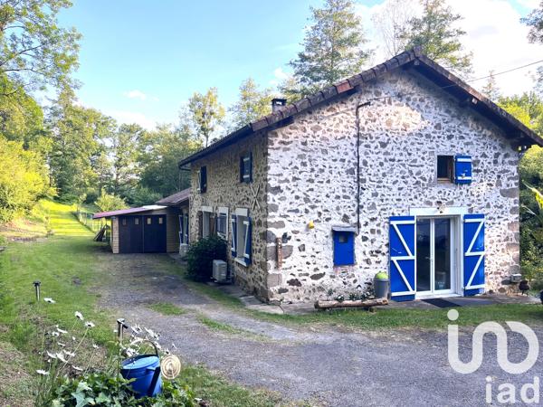 Maison à vendre 6 pièces 157 m² Terres-de-Haute-Charente