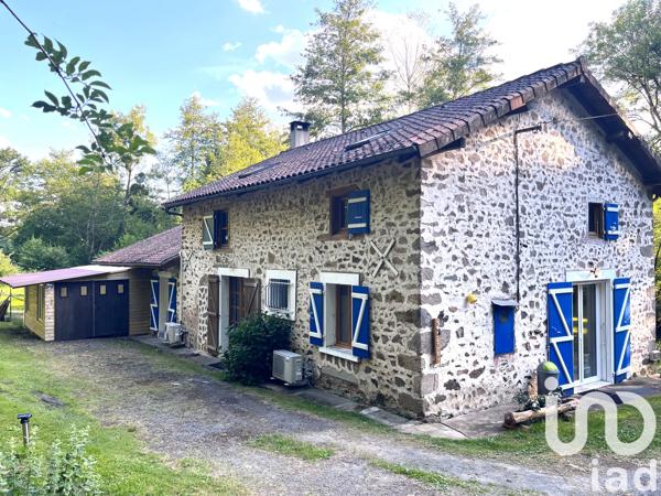 Maison à vendre 6 pièces 157 m² Terres-de-Haute-Charente