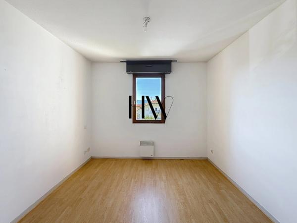 Appartement à rénover - 2 pièces - 42 m² avec balcon et cave - COLLONGES SOUS SALEVE (74)