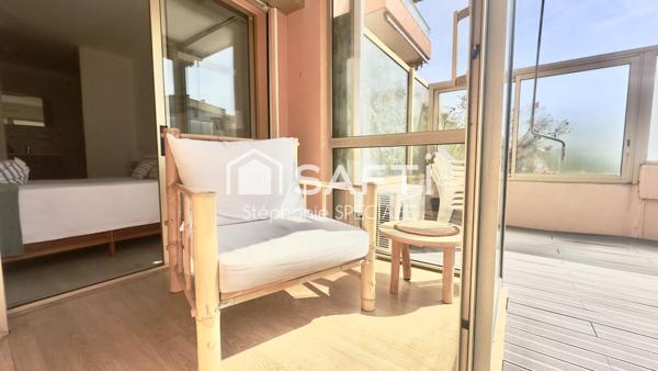 Charmant 2 pièces avec grande terrasse aperçu mer, piscine et stationnement au Cannet