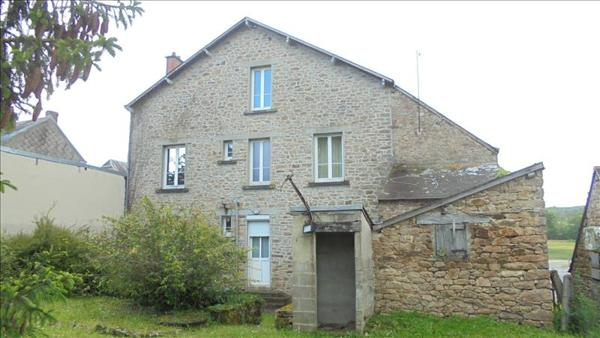 Maison à vendre |  Azerables |  8 pièces | 193 m²