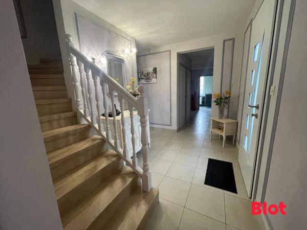 Maison 12 pièce(s)