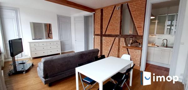 T3 dans un hôtel particulier