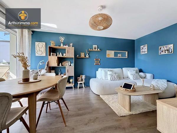 Vente                                                      Appartement
                        
                     3 pièces                      67 m2                     à Eaubonne