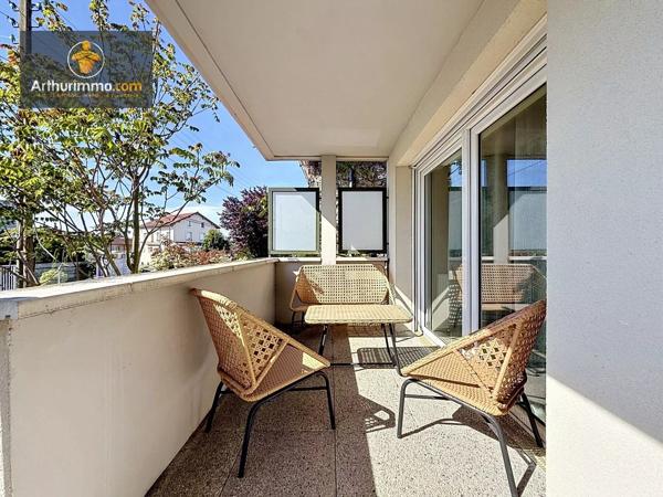 Vente                                                      Appartement
                        
                     3 pièces                      67 m2                     à Eaubonne
