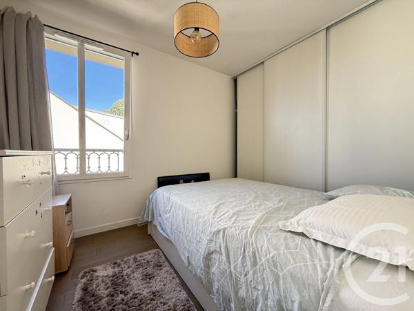 Appartement F5 à vendre  5 pièces - 95,45 m 2   ST GERMAIN EN LAYE  - 78