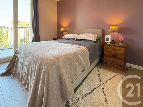 Appartement F5 à vendre  5 pièces - 95,45 m 2   ST GERMAIN EN LAYE  - 78