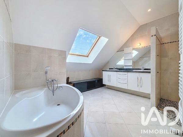 Maison à vendre 7 pièces 190 m² Pontault-Combault