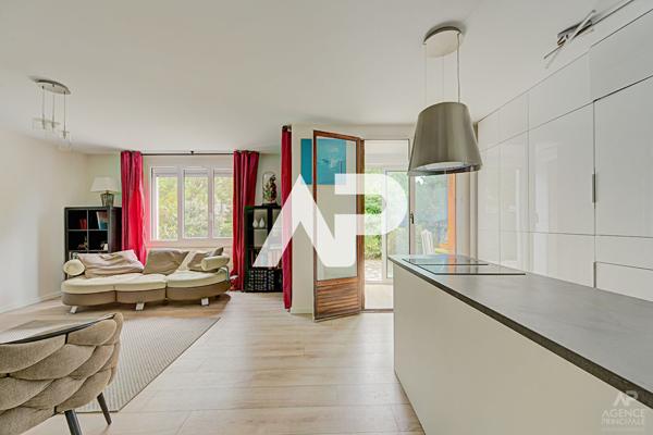 Appartement Rueil Malmaison 2 pièce(s) 60.91m2 273 000 € **  - Référence  20053