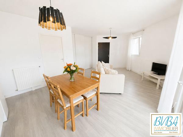 Appartement Orvault 2 pièces - 48.88 m2 - Terrasse - Parking - Proche commodités , Orvault
