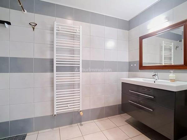 Vente                                                      Appartement
                        
                     3 pièces                      58 m2                     à Colmar