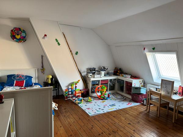 Maison 5 pièces avec garage et jardin DPE C