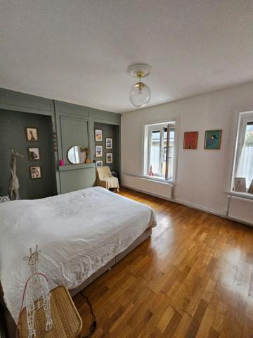 Maison 5 pièces avec garage et jardin DPE C