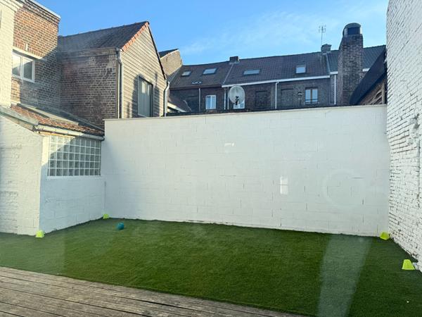 Maison 5 pièces avec garage et jardin DPE C